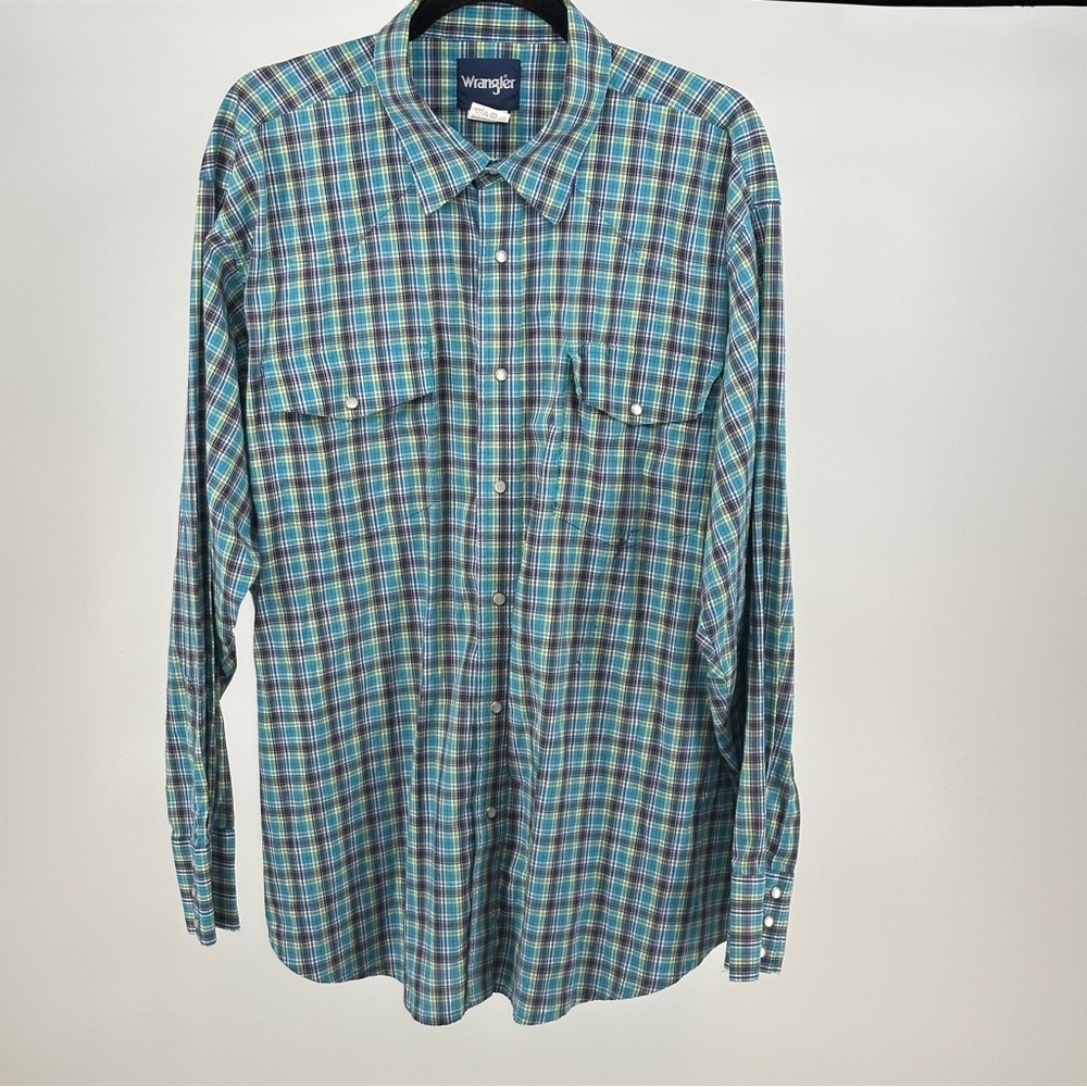 Wrangler Men's Green and Blue Checkered Shirt